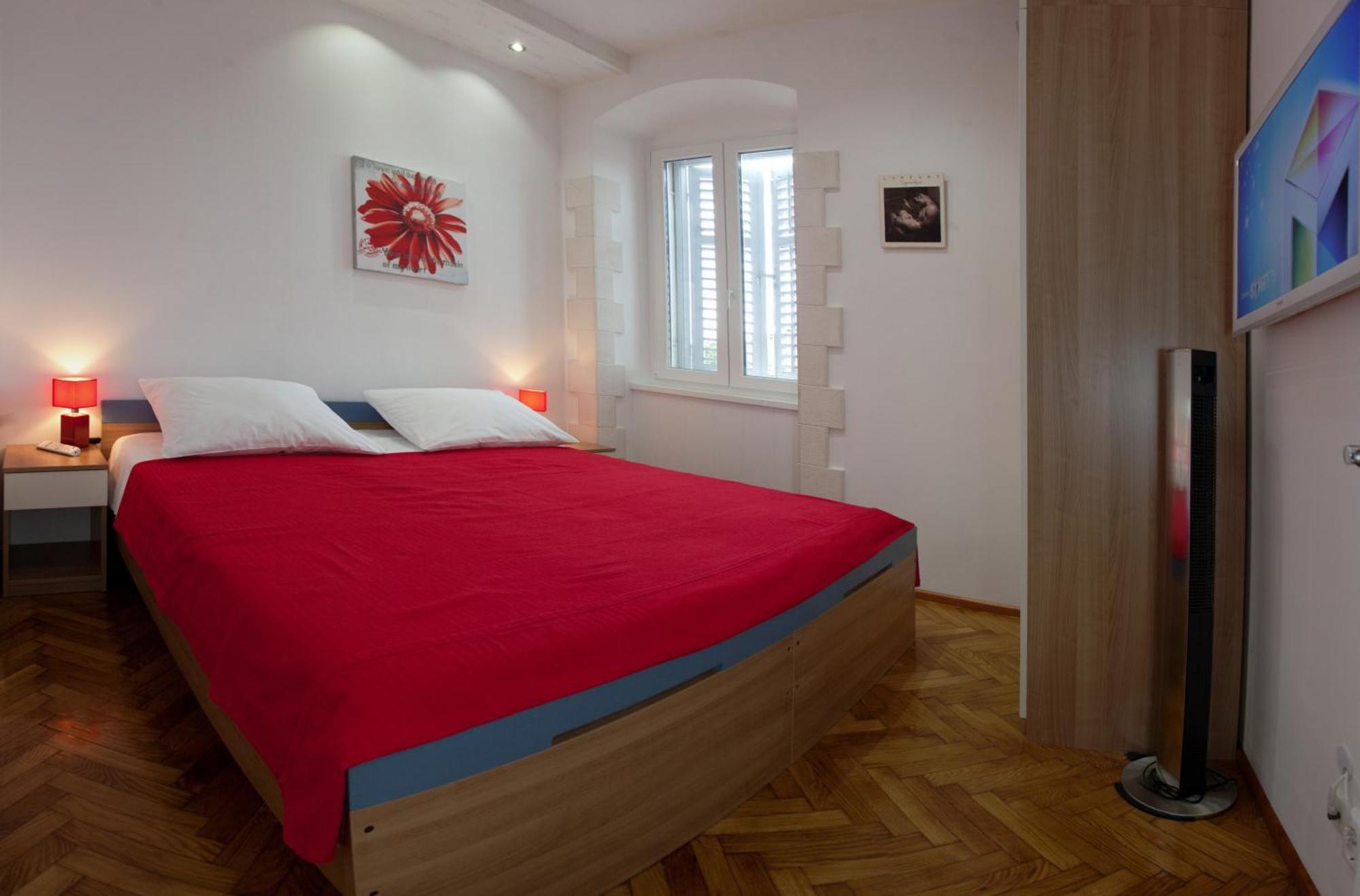 Stylish Theatre Apartments Split Luaran gambar