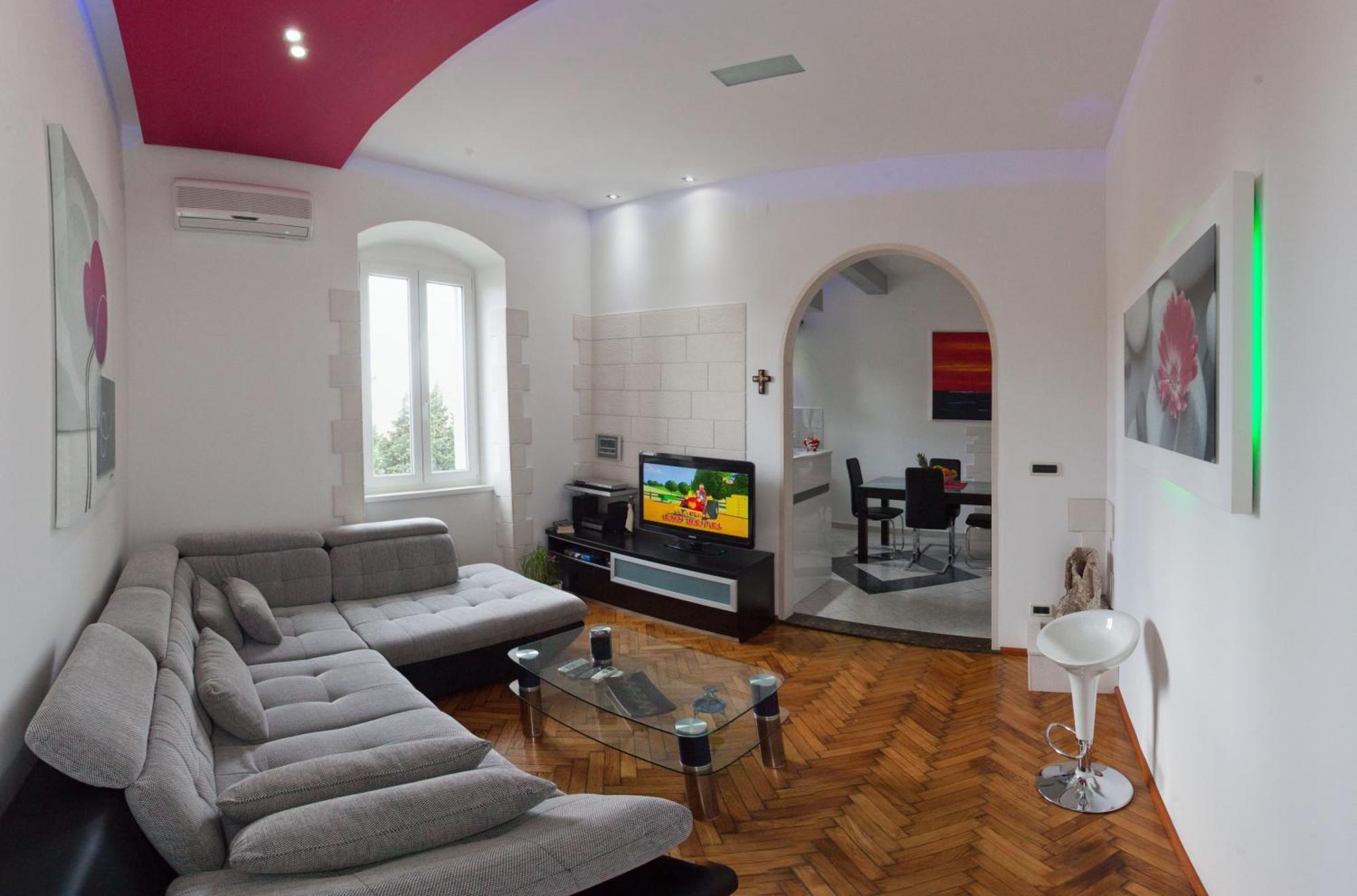 Stylish Theatre Apartments Split Luaran gambar